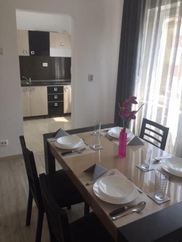 Garsoniera Simo Apartament Orszowa Zewnętrze zdjęcie